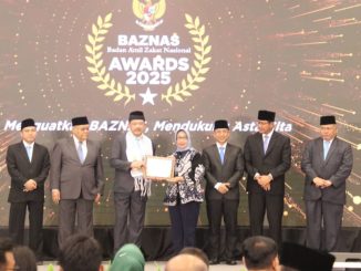 Ket gbr : Wakil Bupati Blora, Hj. Sri Setyorini saat menerima Penghargaan Baznas Award 2025 di Mercure Hotel Ancol Jakarta