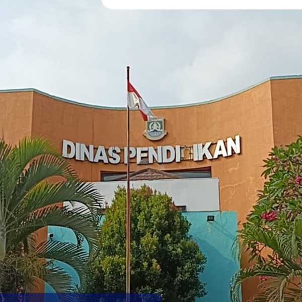 Masyarakat Minta Wali Kota Cilegon Evaluasi Kinerja Dindikbud dan Copot Kepala Dinas