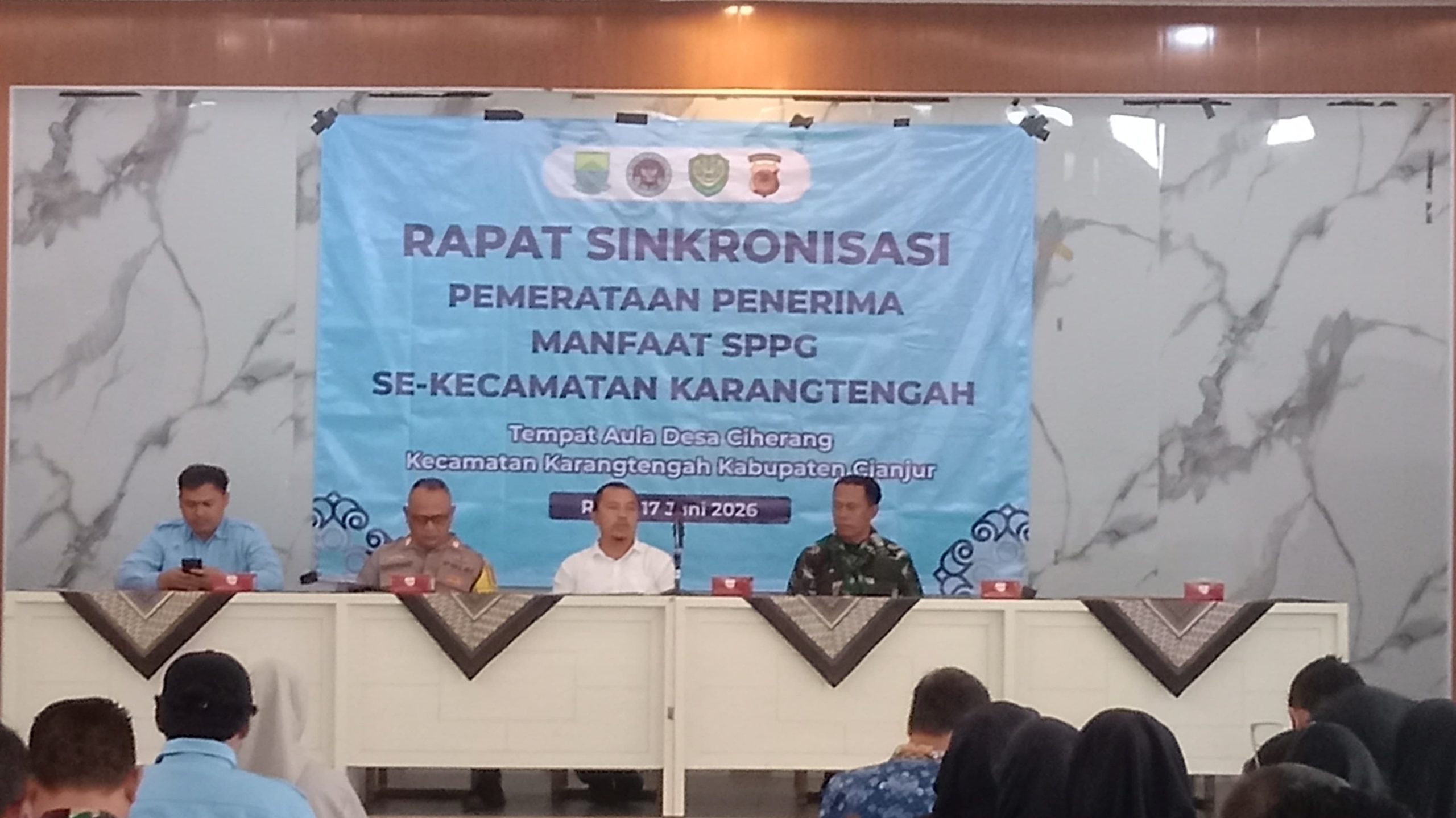 Rapat Sinkronisasi Pemerataan Penerima Manfaat SPPG se-Kecamatan Karangtengah Berjalan Lancar
