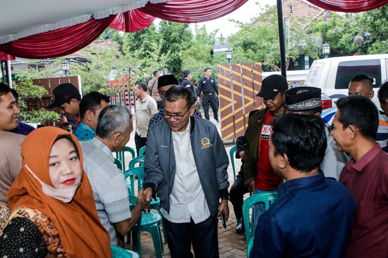 Redam Dampak Arus Globalisasi, Musthofa Bakar Semangat Kebangsaan 150 Warga Mejobo Kudus