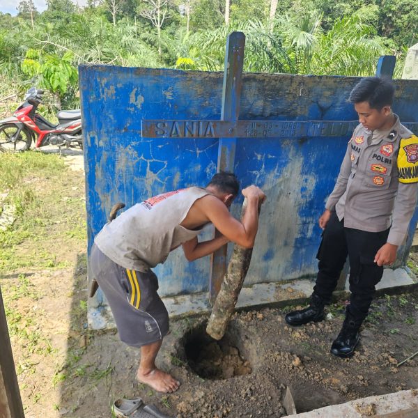 Geger…Belasan Kuburan digali Para Pencuri, ini Menjadi PR Kepolisian Untuk Mengungkap Motifnya.